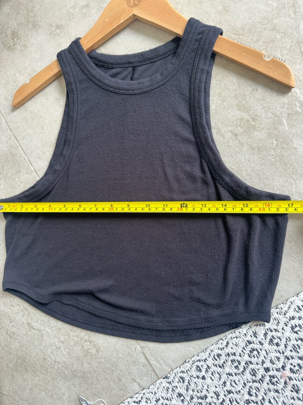 Lululemon Hold Tight Cropped Tank Top Black - Picture 7 of 9
